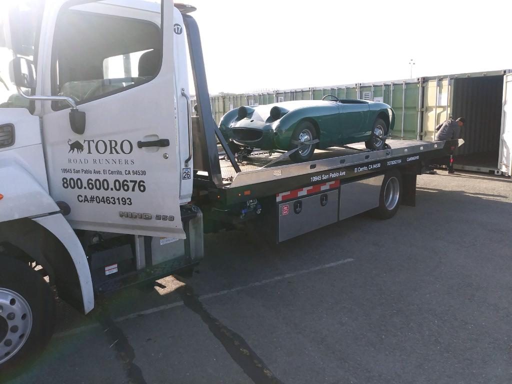 Luxury Car Towing